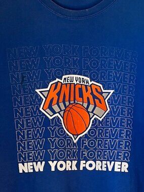 NY Knicks s/s t-shirt "NY KNICKS Forever" KIA Promo -old school Knicks logo